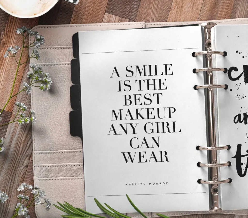 inspirational quote planner page - a smile is the best makeup a girl can wear