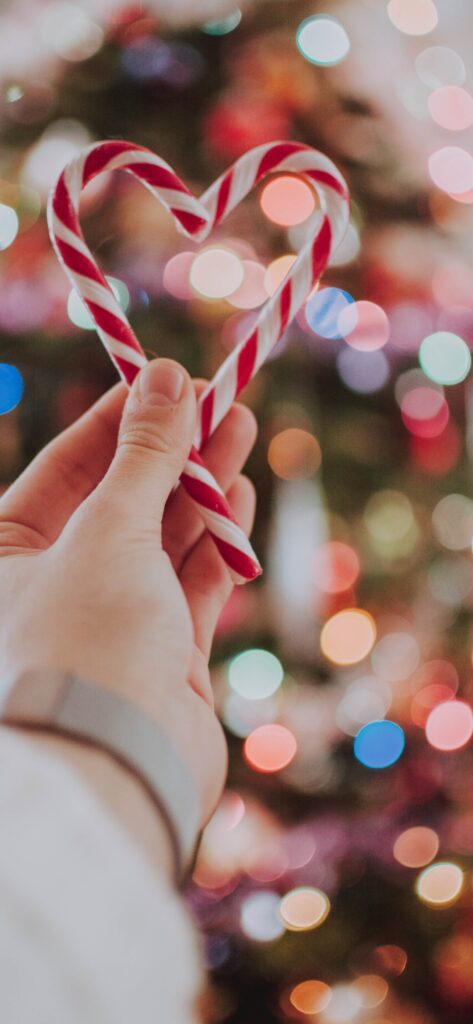 Christmas iPhone Aesthetic Wallpaper Candy Cane Heart