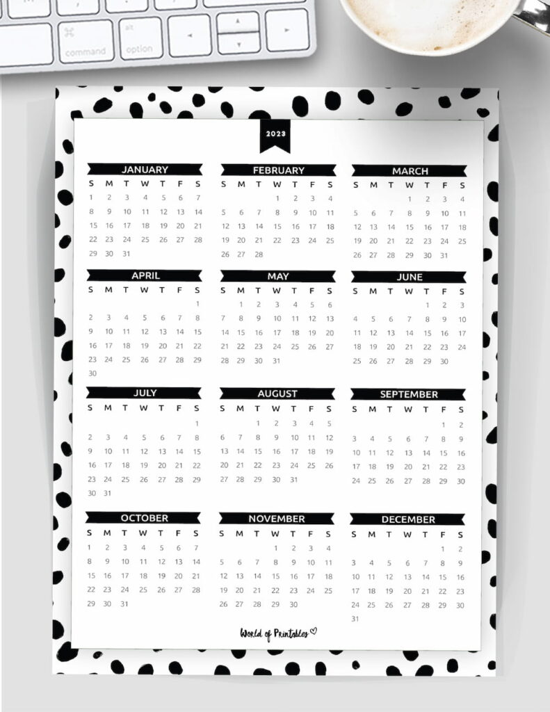 Dalmation dots style calendar 2023