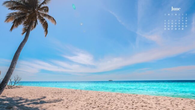 June 2023 Calendar Wallpaper Aesthetic - beautiul beach