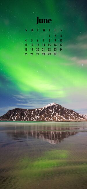 June Wallpaper 2023 The northern lights above a mountain
