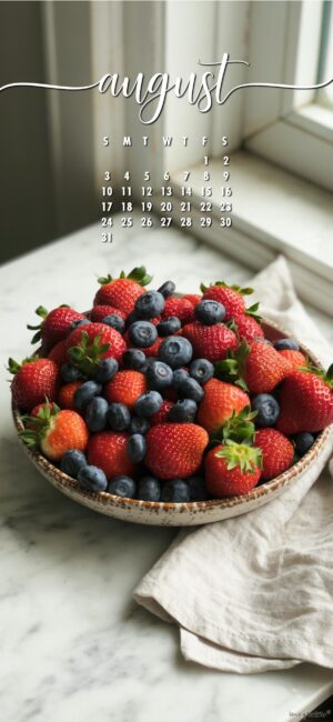 Berries-august-calendar-wallpaper